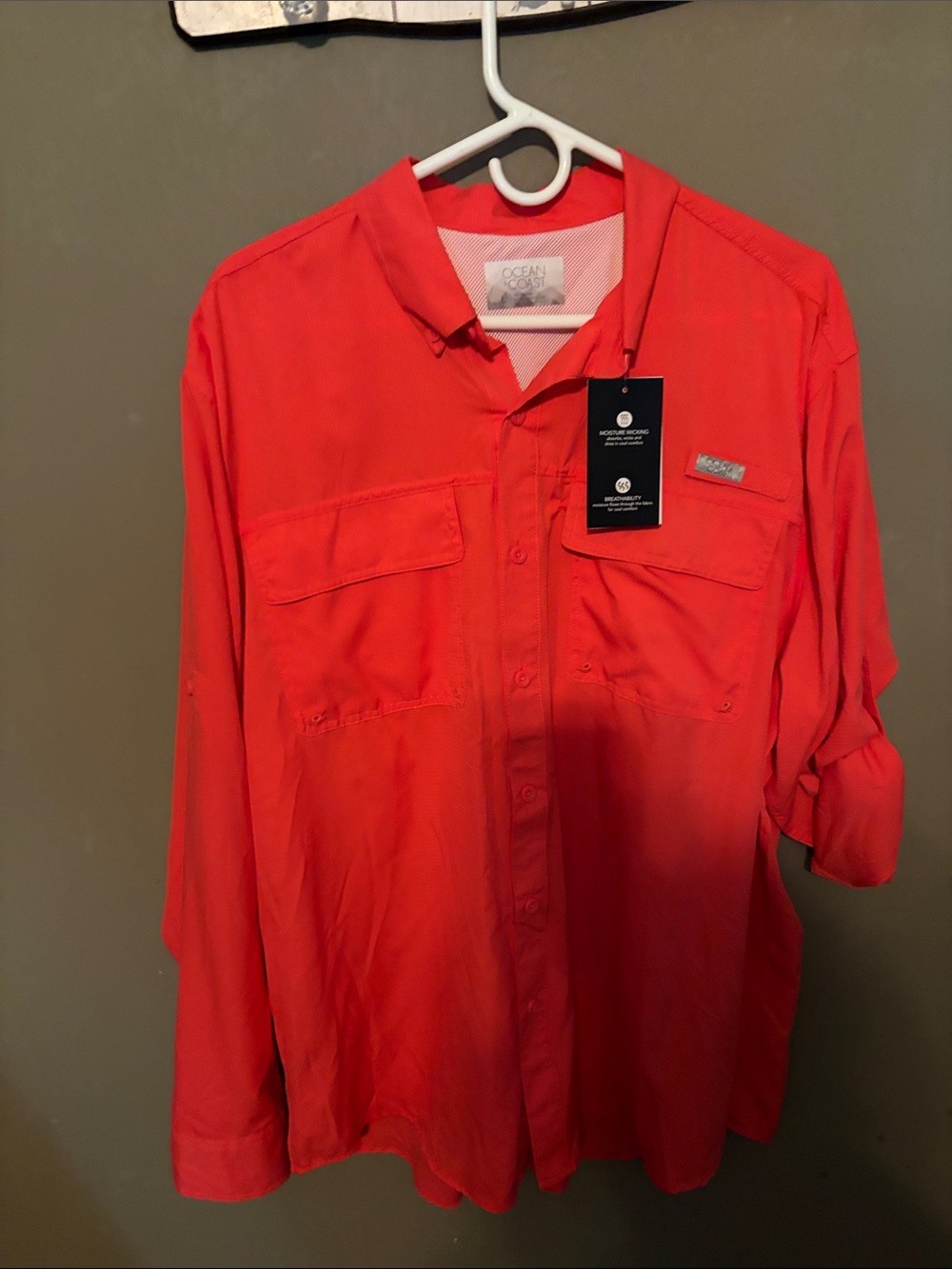 Men's Long-Sleeve Red Performance Shirt large nwt